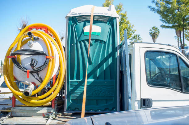 Best Portable toilet rental cost  in Farmington, MN